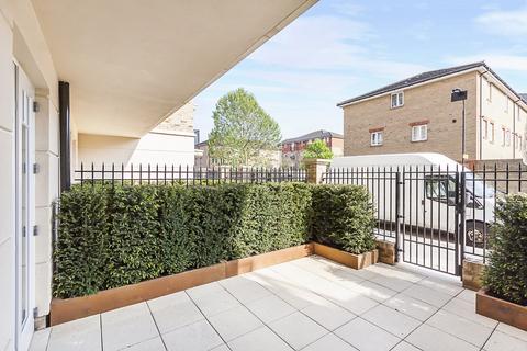 2 bedroom flat to rent, Higham House West, Carnwath Road, Fulham, SW6