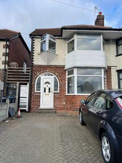 3 bedroom semi-detached house to rent, College Rd, Kingstanding