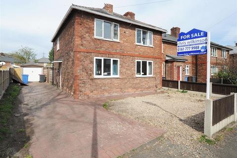 3 bedroom townhouse for sale, 16 Boundary Road, Irlam M44 6EU