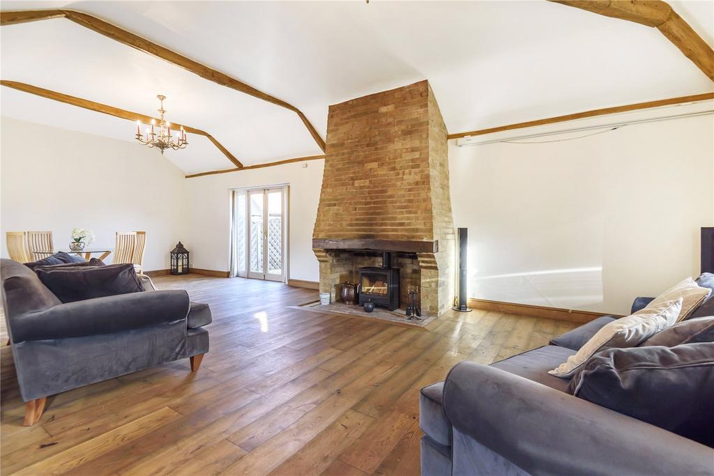 Family Room 1