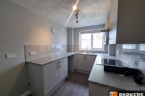 2 bedroom flat for sale, Royston Court, Totton