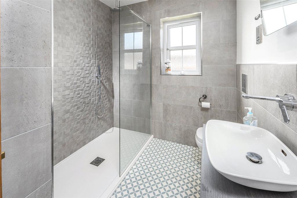 Master En-Suite