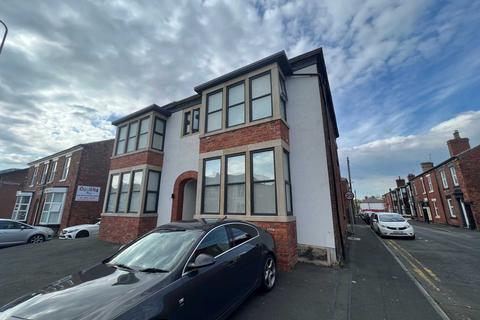 13 bedroom house share to rent - St Thomas Road, Chorley