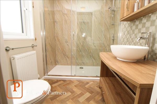 En Suite Shower Room