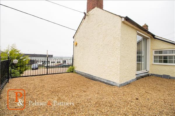 'L' Shaped Roof Terr