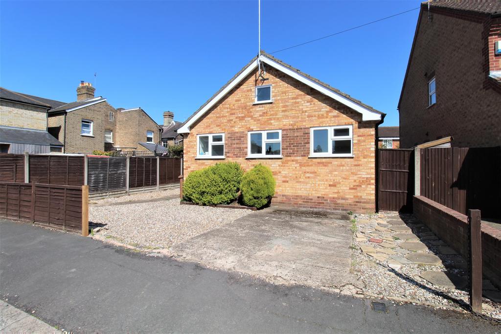 Millers Lane, Stanstead Abbotts 2 bed bungalow £425,000