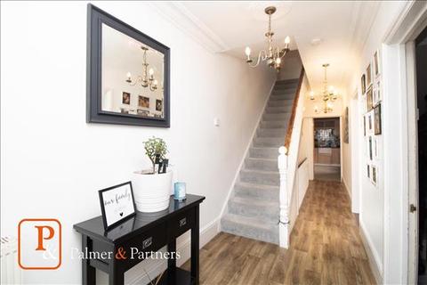 45 Halstead Road, Colchester, CO3 9AD