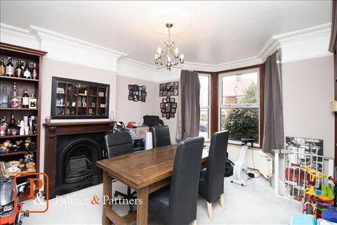 45 Halstead Road, Colchester, CO3 9AD