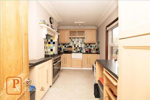 45 Halstead Road, Colchester, CO3 9AD
