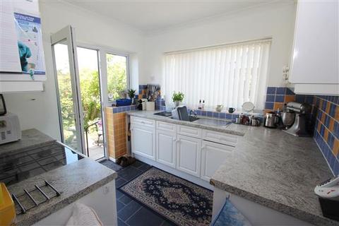 109 Hillview Close, Rowhedge, Colchester, CO5 7HT