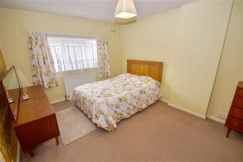 26 Cape Close, Colchester, CO3 4LX