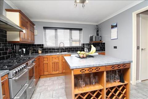 6 Arakan Close, Colchester, CO2 9RD