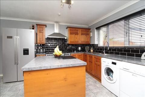 6 Arakan Close, Colchester, CO2 9RD