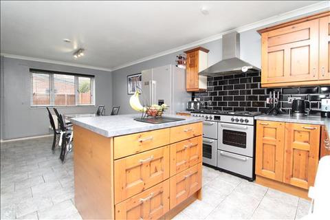 6 Arakan Close, Colchester, CO2 9RD
