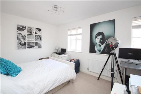 10 Appleton Mews, Colchester, CO4 5ZQ
