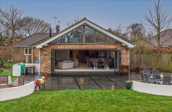 Detached Garage