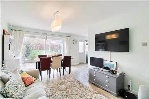 8 Glebe Close, Wix, Manningtree, CO11 2SD