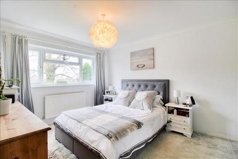 8 Glebe Close, Wix, Manningtree, CO11 2SD