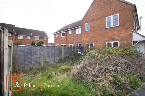 17 Bignell Croft, Highwoods, Colchester, CO4 9TX