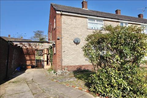 3 bedroom semi-detached house for sale - Sandpiper Road, Ipswich, Suffolk, IP2