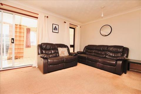 4 Matlock Close, Ipswich, IP2 9XU