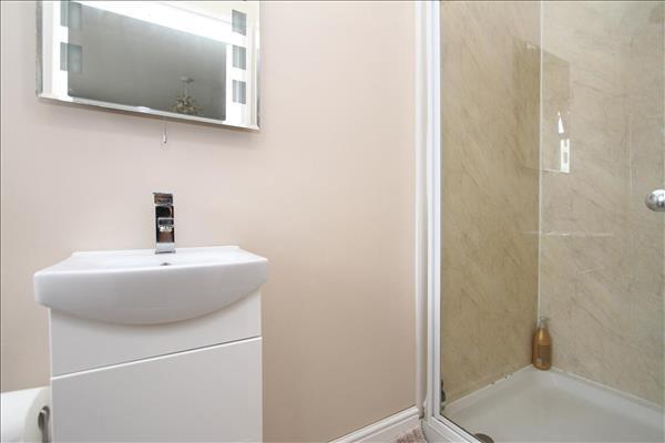 En-Suite Shower-Room