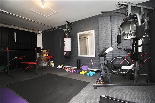Detached Garage