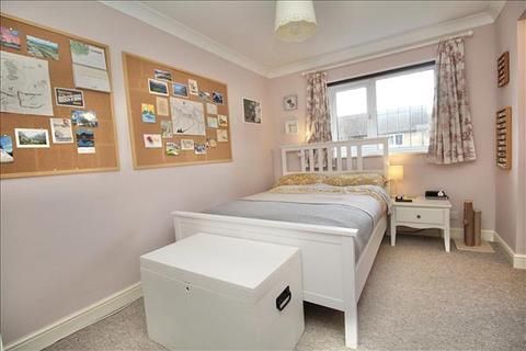 37 Coopers Way, Barham, Ipswich, IP6 0TF