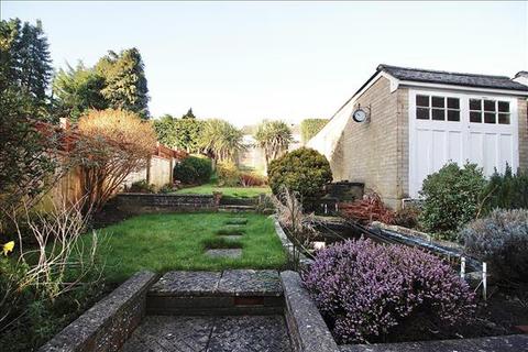 27 Radcliffe Drive, Ipswich, IP2 9QZ