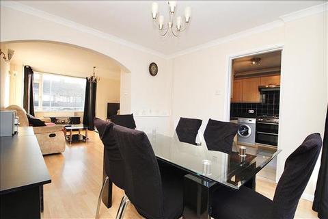 27 Radcliffe Drive, Ipswich, IP2 9QZ