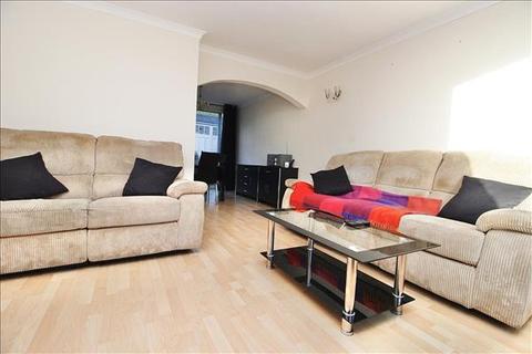 27 Radcliffe Drive, Ipswich, IP2 9QZ