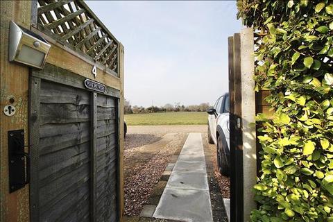 4, Rectory Farm Barns Main Road, Henley, Ipswich, IP6 0RU