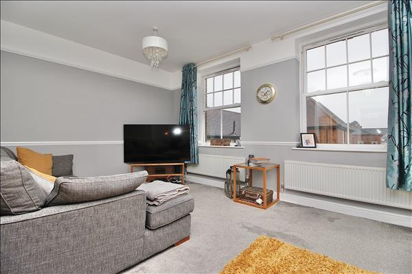 Lounge / Dining Room