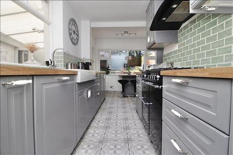 38 Belstead Avenue, Ipswich, IP2 8NR