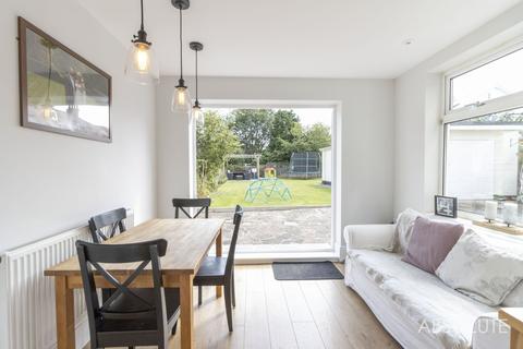 Gorswen Devons Road, Torquay, TQ1 3PR
