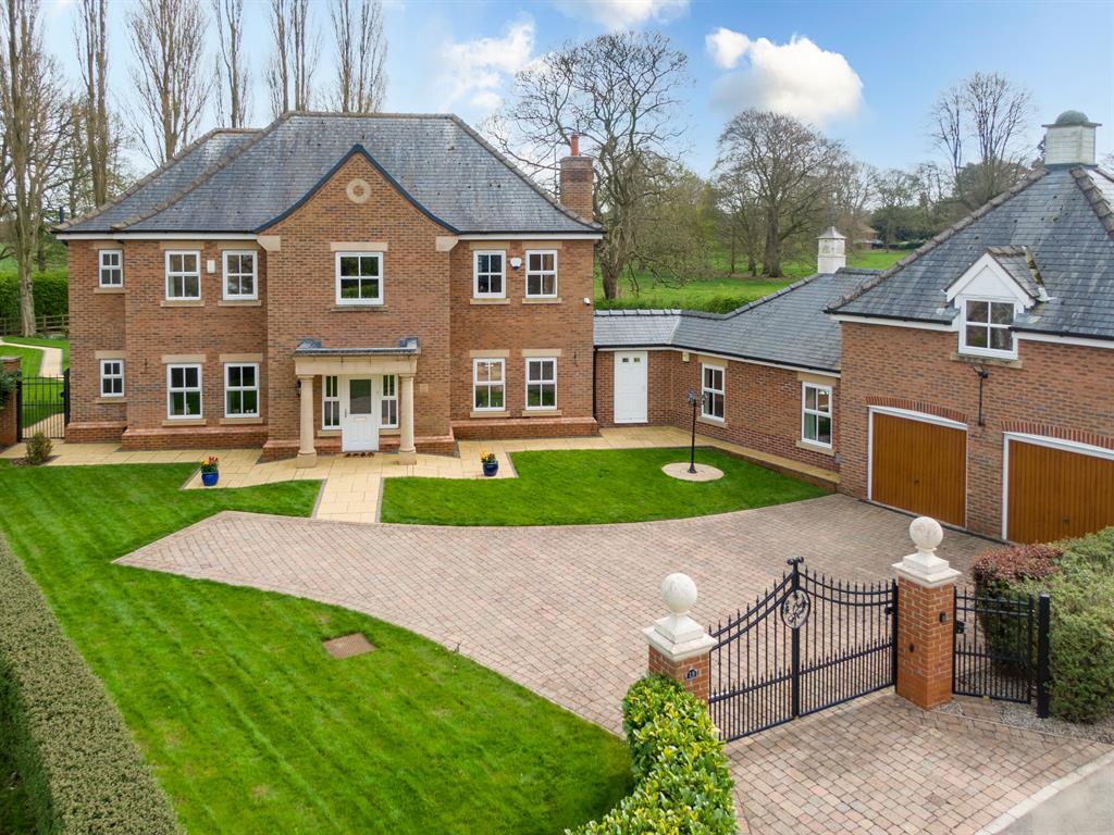 Oak Tree Way, Brandesburton... 5 bed detached house £795,000