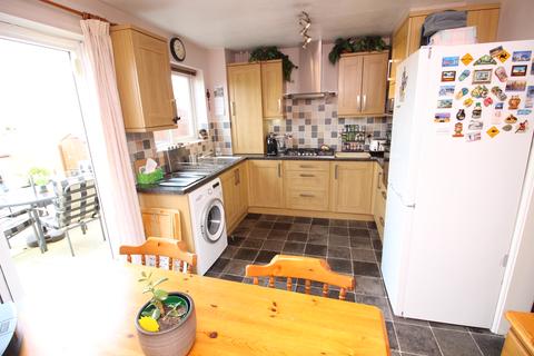 9 Mendip Close, Worcester Park, KT4 8LP