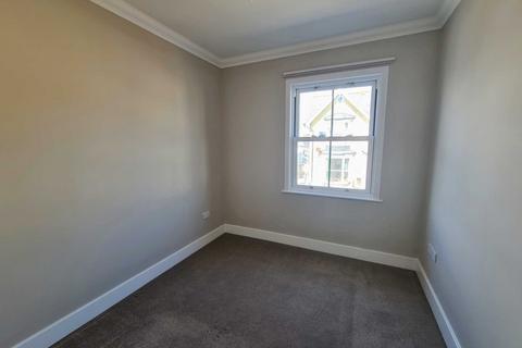 2 bedroom flat to rent, Falcon Villas, Bognor Regis