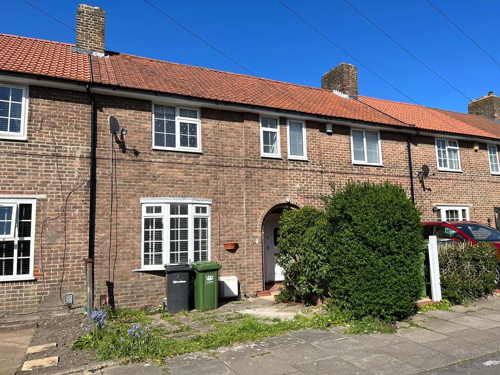 Farmfield Road, Bromley, BR1 2 bed terraced house £1,500 pcm (£346 pw)