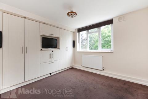 undefined, Forest Hill SE23