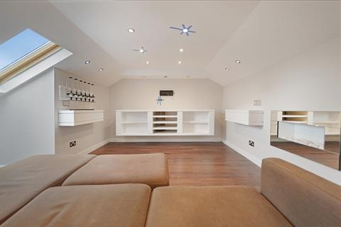undefined, Forest Hill SE23