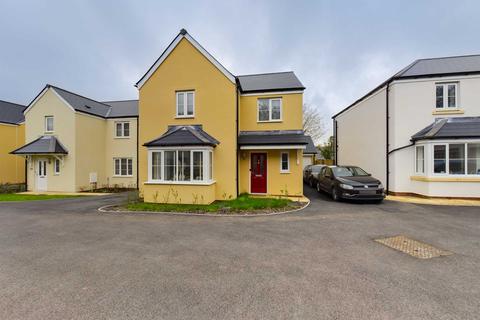 30 Buzzard Rise, St Anns Chapel, Gunnislake, PL18 9FL