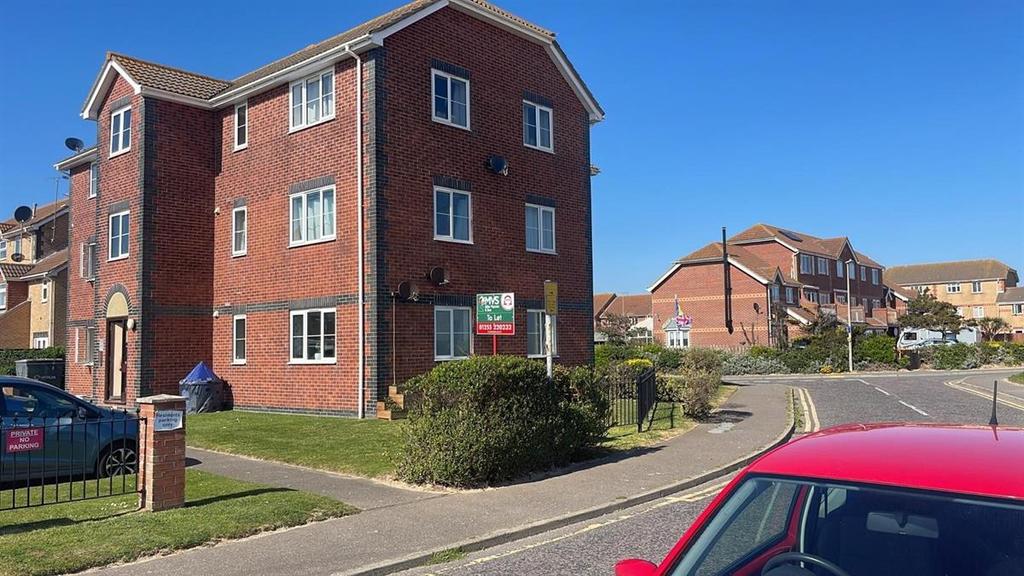Selsey Avenue, ClactononSea 2 bed flat £750 pcm (£173 pw)