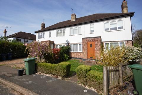 2 bedroom maisonette to rent, Audley Court, Pinner HA5