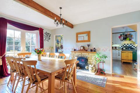 Tandy Cottage How Lane, Chipstead, Coulsdon, CR5 3LP