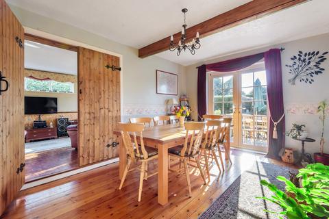 Tandy Cottage How Lane, Chipstead, Coulsdon, CR5 3LP