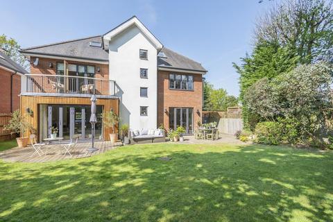 20 Oriental Road, Ascot, SL5 7AY