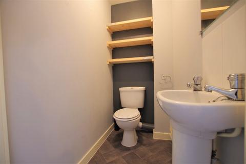9 The Limes, Uttoxeter, ST14 7FA