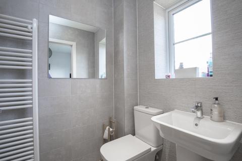 10 Furrow Close, Cheltenham, GL52 3NB