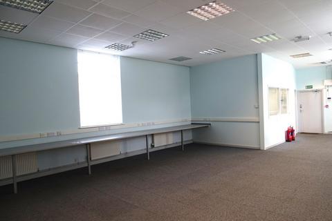 Office to rent, Leigh Road, Street